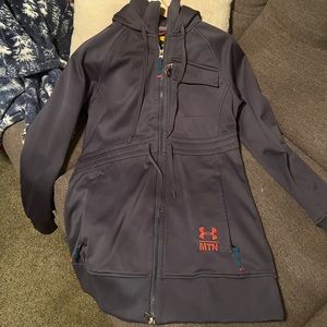 Under Armor winter jacket.“Under Armor MTN jacket”Worn 3-4 times.Nice condition